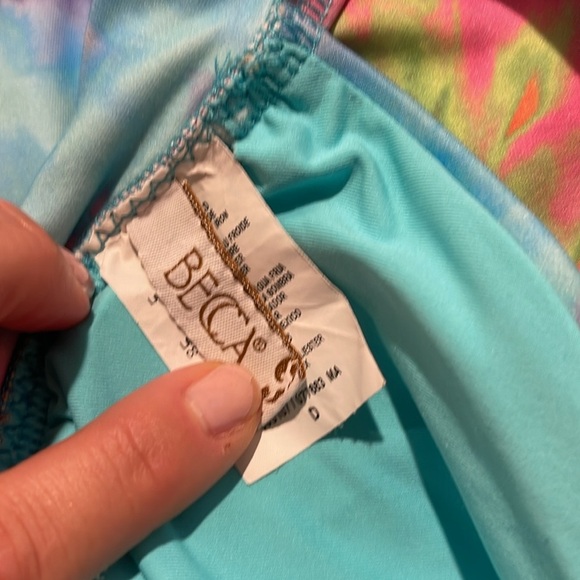 BECCA Tie Dye Bikini Top with removable pads - Picture 3 of 5